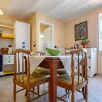 Finestra Sulla Torre Apartment *