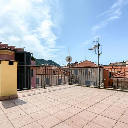 Finestra Sulla Torre *