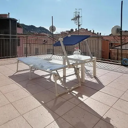 Finestra Sulla Torre 公寓 *