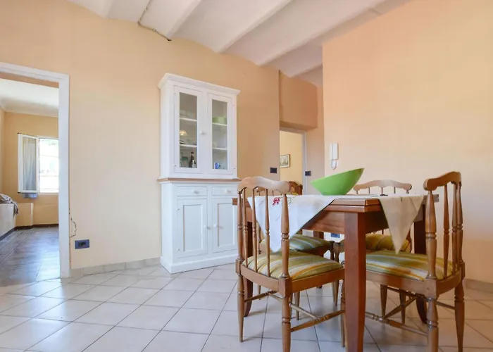 Lägenhet Finestra Sulla Torre Taggia