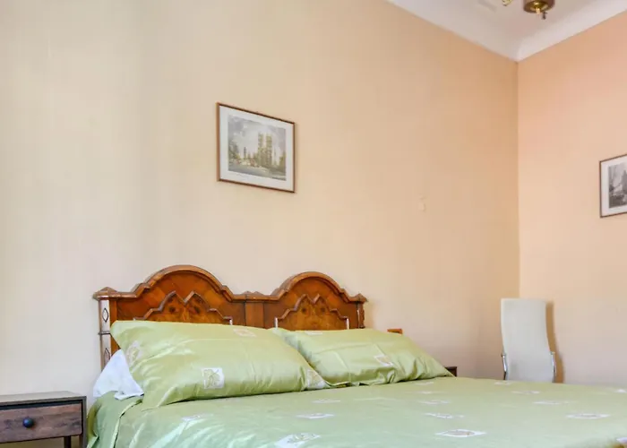 Lägenhet Finestra Sulla Torre Taggia