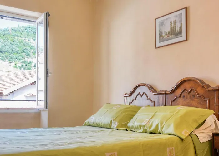 Finestra Sulla Torre Lägenhet